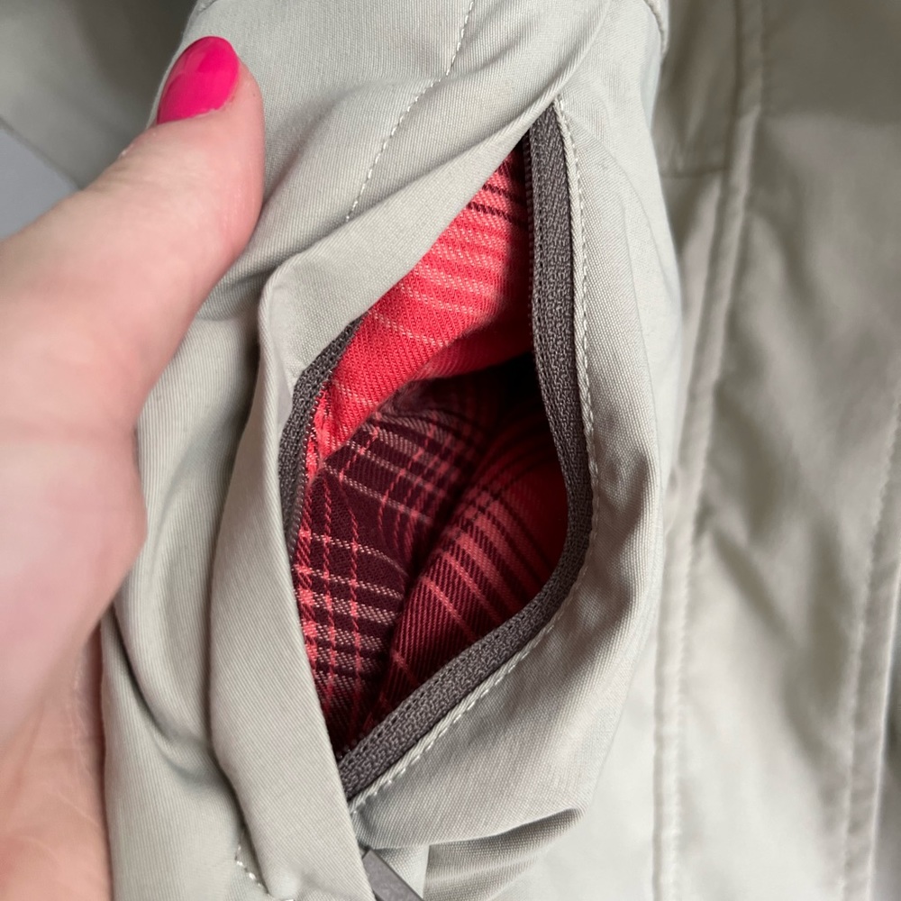 North Face Jacket - Picture 4 of 10